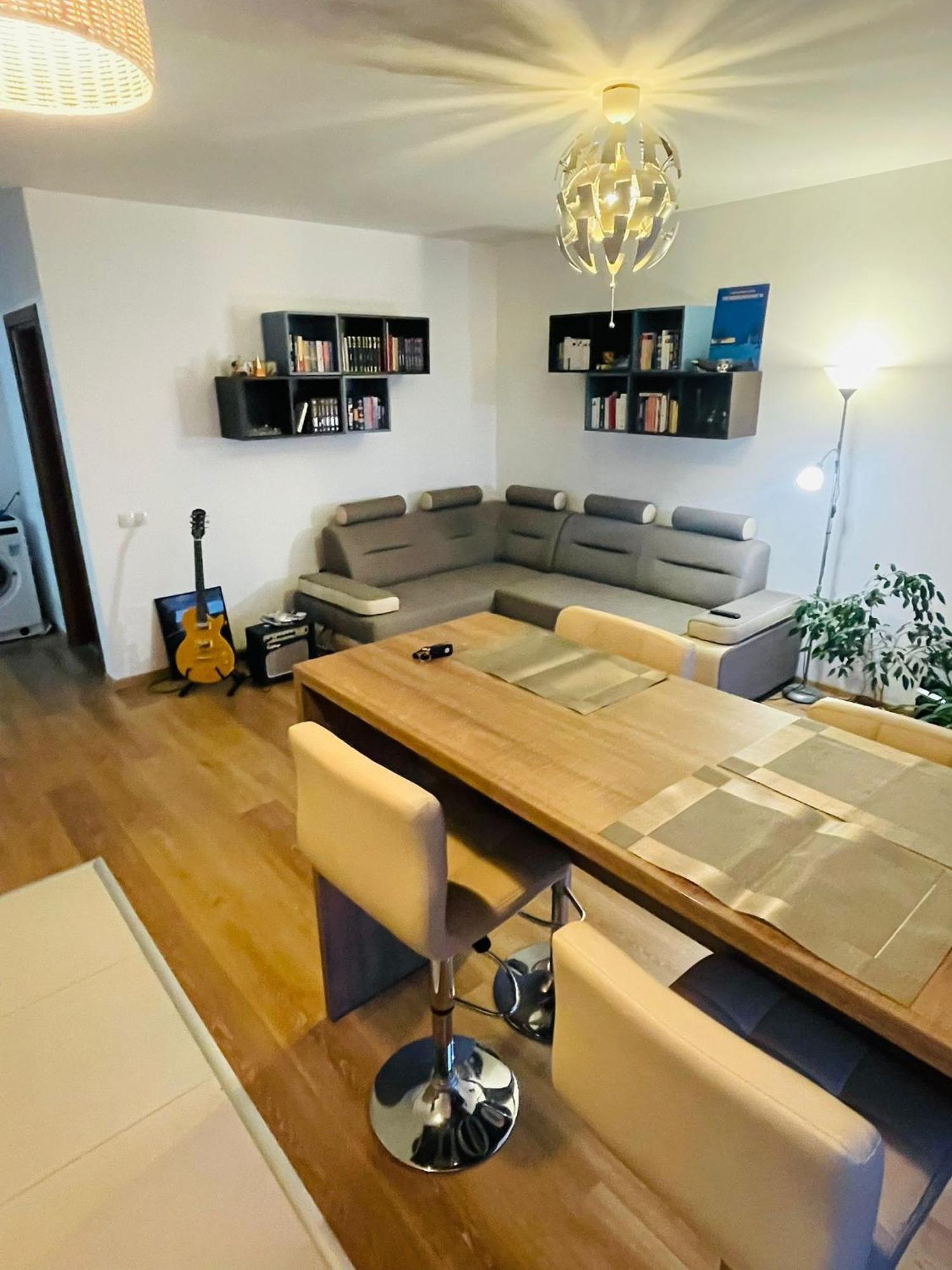 Cozy Apartment With Free Parking Cluj-Napoca Exterior photo